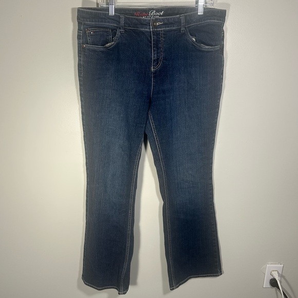 Tommy Hilfiger Hope Boot Jeans Women’s 16 R Bootcut Stretch Blue Denim (37x30.5) - Picture 1 of 7